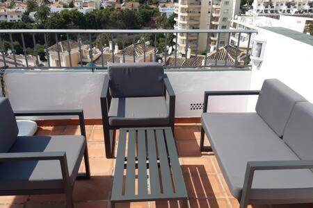 Amplio Apartamento Con Piscina Cerca De La Playa Нерха Екстериор снимка
